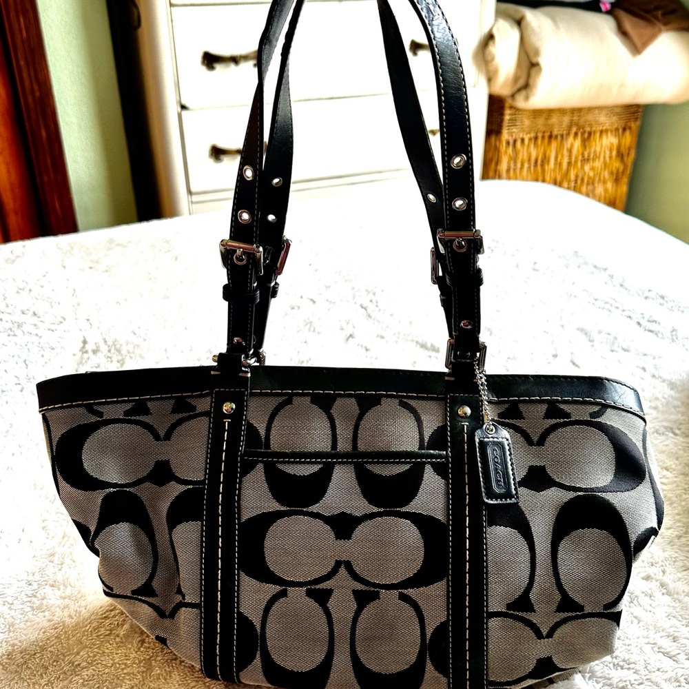 Coach Shoulder Bag